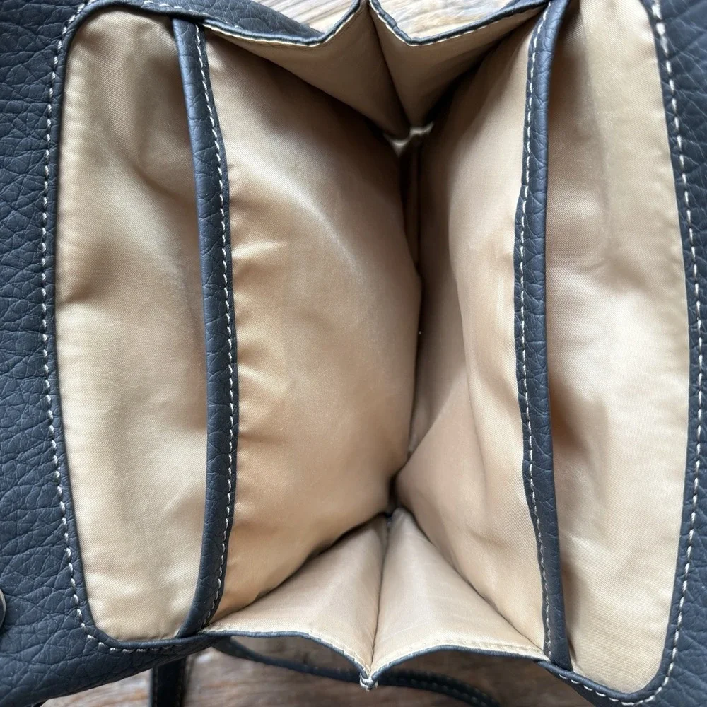 Aurielle-Carryland carryland black